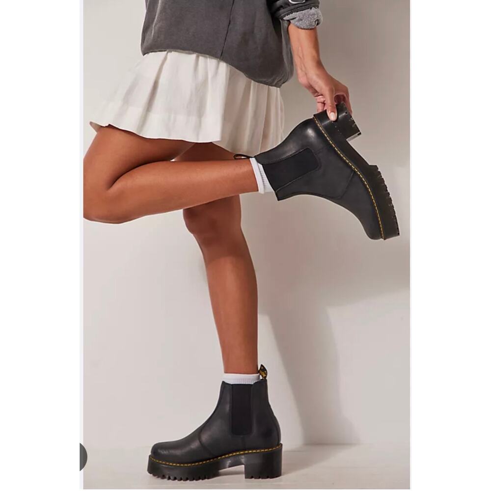 Dr. Martens Rometty Black Burnished Wyoming Chelsea boots, chunky platform 10L